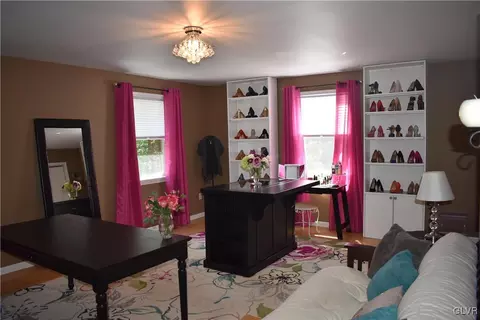 129 E Mountain Rd, Wind Gap, PA 18091 photo 33