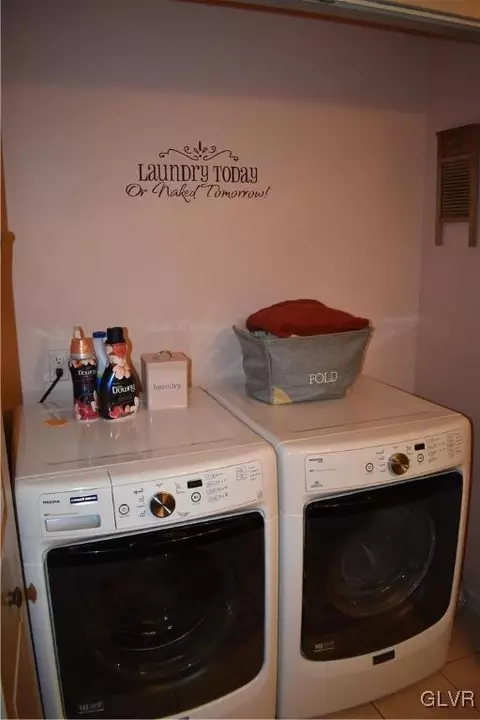 129 E Mountain Rd, Wind Gap, PA 18091 photo 31