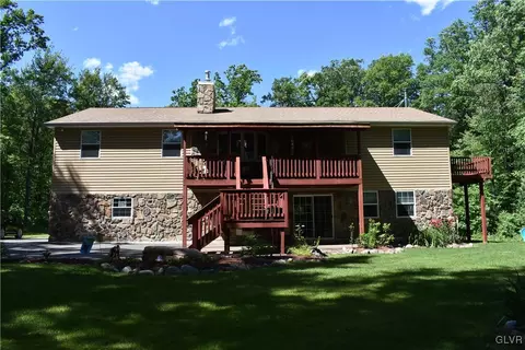129 E Mountain Rd, Wind Gap, PA 18091 photo 1