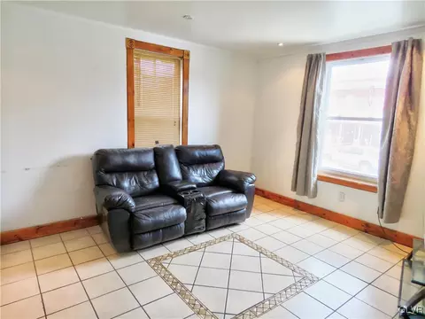 1234 E 3rd St, Bethlehem, PA 18015 photo 9
