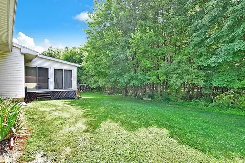 2305 E Scenic Dr, Bath, PA 18014 photo 28