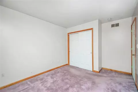 2305 E Scenic Dr, Bath, PA 18014 photo 21