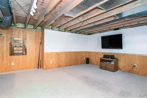 2305 E Scenic Dr, Bath, PA 18014 photo 24