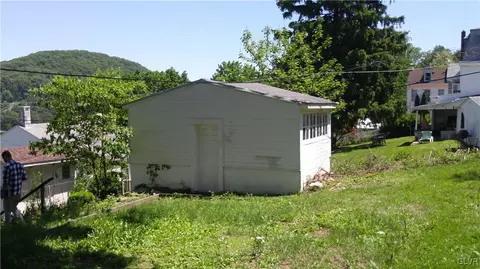 661 S 17th 12 St, Reading, PA 19606 photo 2