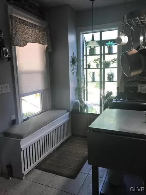 522 Maple St, Bethlehem, PA 18018 photo 9