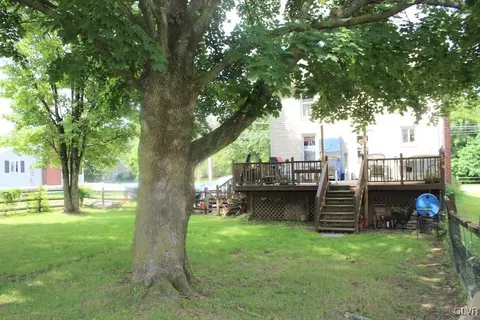 303 E 3rd St, Wind Gap, PA 18091 photo 21