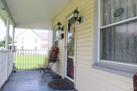 303 E 3rd St, Wind Gap, PA 18091 photo 12