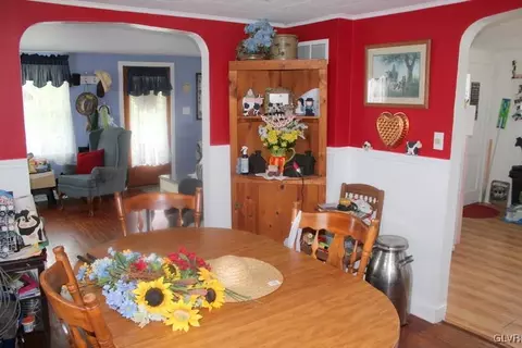 303 E 3rd St, Wind Gap, PA 18091 photo 7