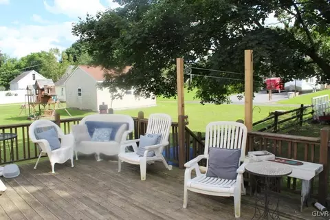 303 E 3rd St, Wind Gap, PA 18091 photo 15