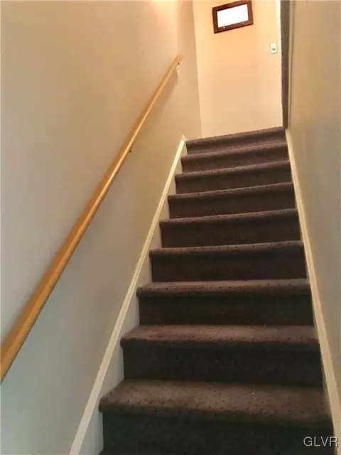 329 Spring St, Bethlehem, PA 18018 photo 7