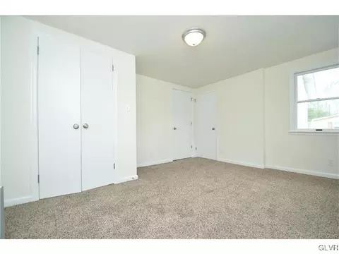 418 Maple St, Roseto, PA 18013 photo 13