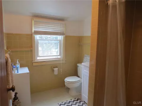 708 E Macada Rd, Bethlehem, PA 18017 photo 19