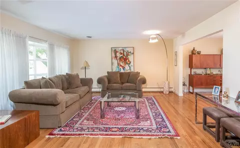 4 Wendy Rd, Reading, PA 19601 photo 3