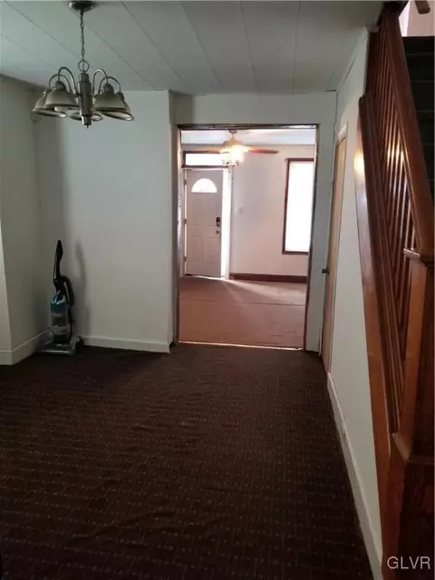 1206 E 3rd St, Bethlehem, PA 18015 photo 2