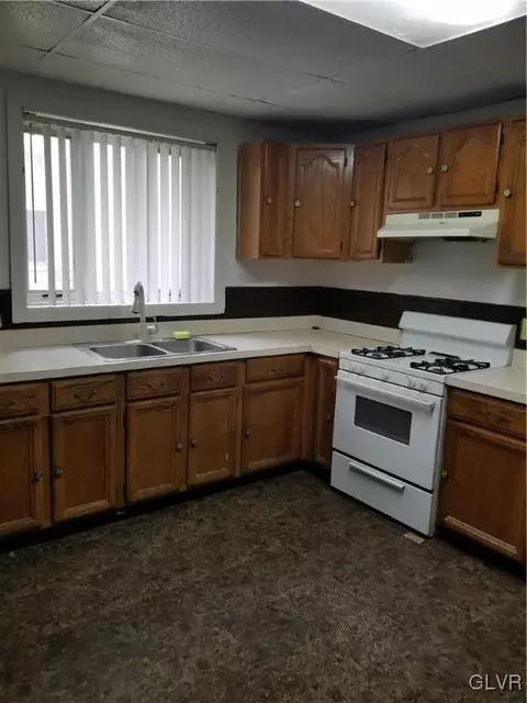 1206 E 3rd St, Bethlehem, PA 18015 photo 3