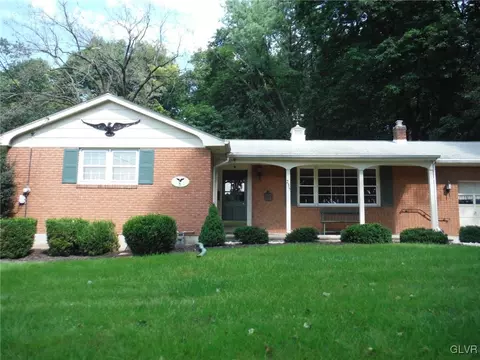 235 E Northampton St, Bath, PA 18014 photo 2
