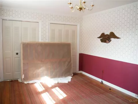 235 E Northampton St, Bath, PA 18014 photo 10