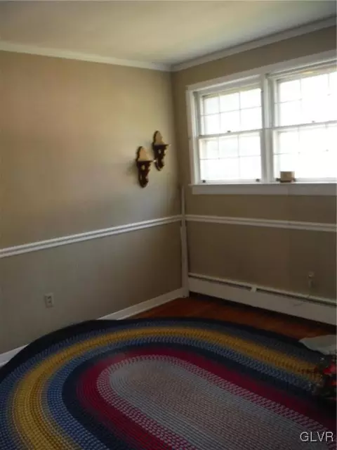 235 E Northampton St, Bath, PA 18014 photo 11