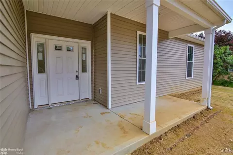 2811 Keystone St, Bethlehem, PA 18020 photo 3