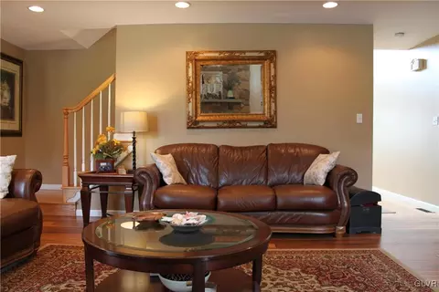 2772 Grapevine Ct, Bath, PA 18014 photo 29