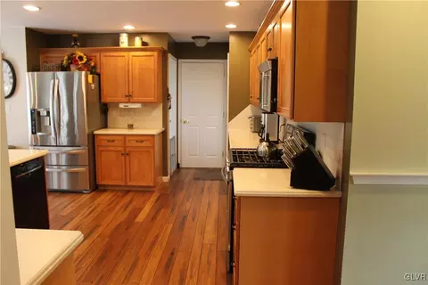 2772 Grapevine Ct, Bath, PA 18014 photo 38