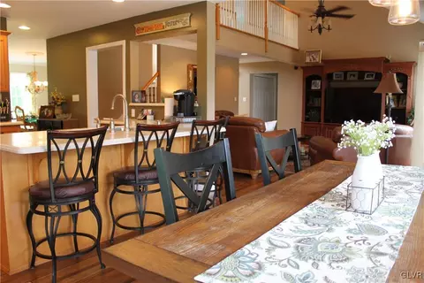 2772 Grapevine Ct, Bath, PA 18014 photo 33