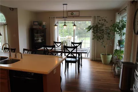 2772 Grapevine Ct, Bath, PA 18014 photo 35