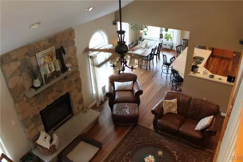 2772 Grapevine Ct, Bath, PA 18014 photo 25