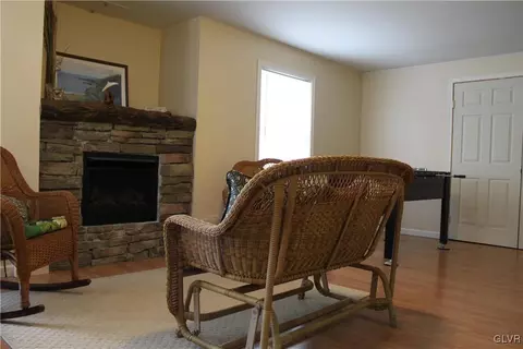 2772 Grapevine Ct, Bath, PA 18014 photo 41