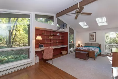 3379 Drifting Dr, Hellertown, PA 18055 photo 9