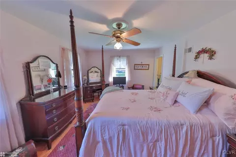653 E Macada Rd, Bethlehem, PA 18017 photo 23