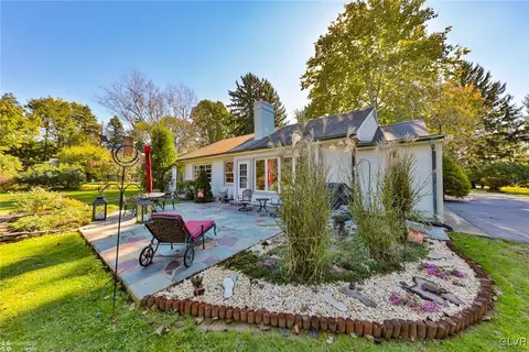 653 E Macada Rd, Bethlehem, PA 18017 photo 32