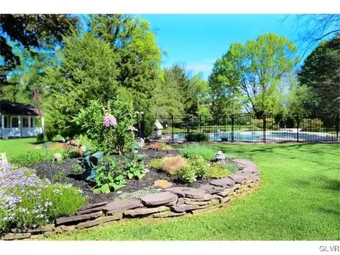 653 E Macada Rd, Bethlehem, PA 18017 photo 41