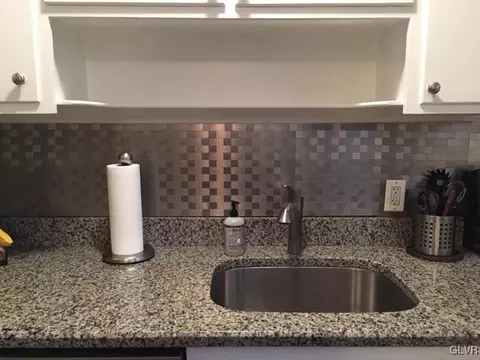 3033 Cornwall Rd, Bethlehem, PA 18017 photo 7