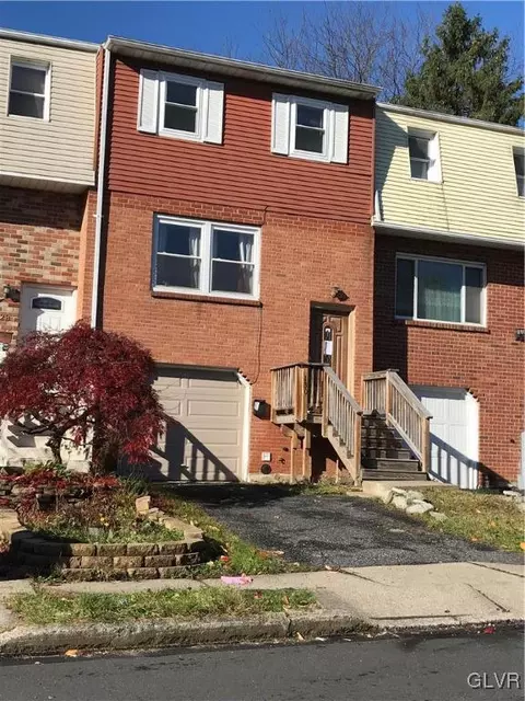 130 Old Frg, Bath, PA 18014 photo 1