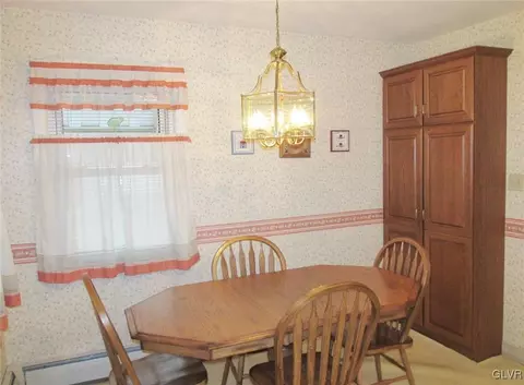 3056 Cornwall Rd, Bethlehem, PA 18017 photo 8