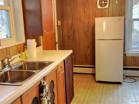 1256 E 3rd St, Bethlehem, PA 18015 photo 6