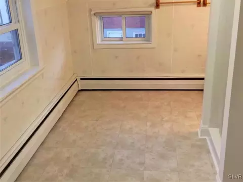 1256 E 3rd St, Bethlehem, PA 18015 photo 10