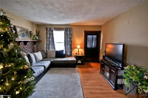 328 E Garrison St, Bethlehem, PA 18018 photo 3