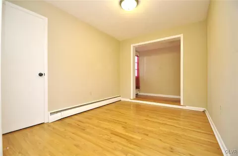 536 E Laurel St, Bethlehem, PA 18018 photo 5