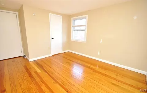 536 E Laurel St, Bethlehem, PA 18018 photo 9