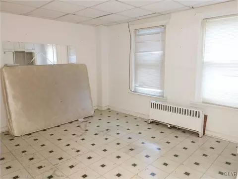 1130 E 3rd St, Bethlehem, PA 18015 photo 14