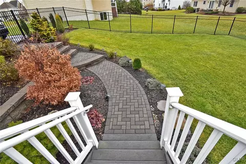 5325 Stenton Dr, Bethlehem, PA 18017 photo 45