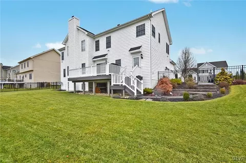 5325 Stenton Dr, Bethlehem, PA 18017 photo 48