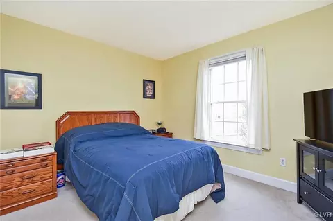 5325 Stenton Dr, Bethlehem, PA 18017 photo 35