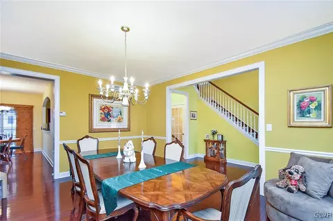 5325 Stenton Dr, Bethlehem, PA 18017 photo 8
