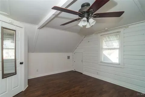 408 Willow Rd, Hellertown, PA 18055 photo 17