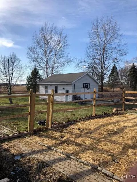 7108 Arrowhead Rd, Bath, PA 18014 photo 26