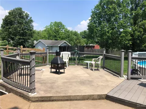 7108 Arrowhead Rd, Bath, PA 18014 photo 9