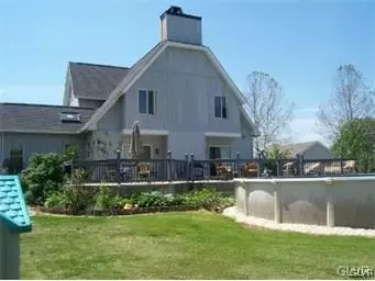 7108 Arrowhead Rd, Bath, PA 18014 photo 3